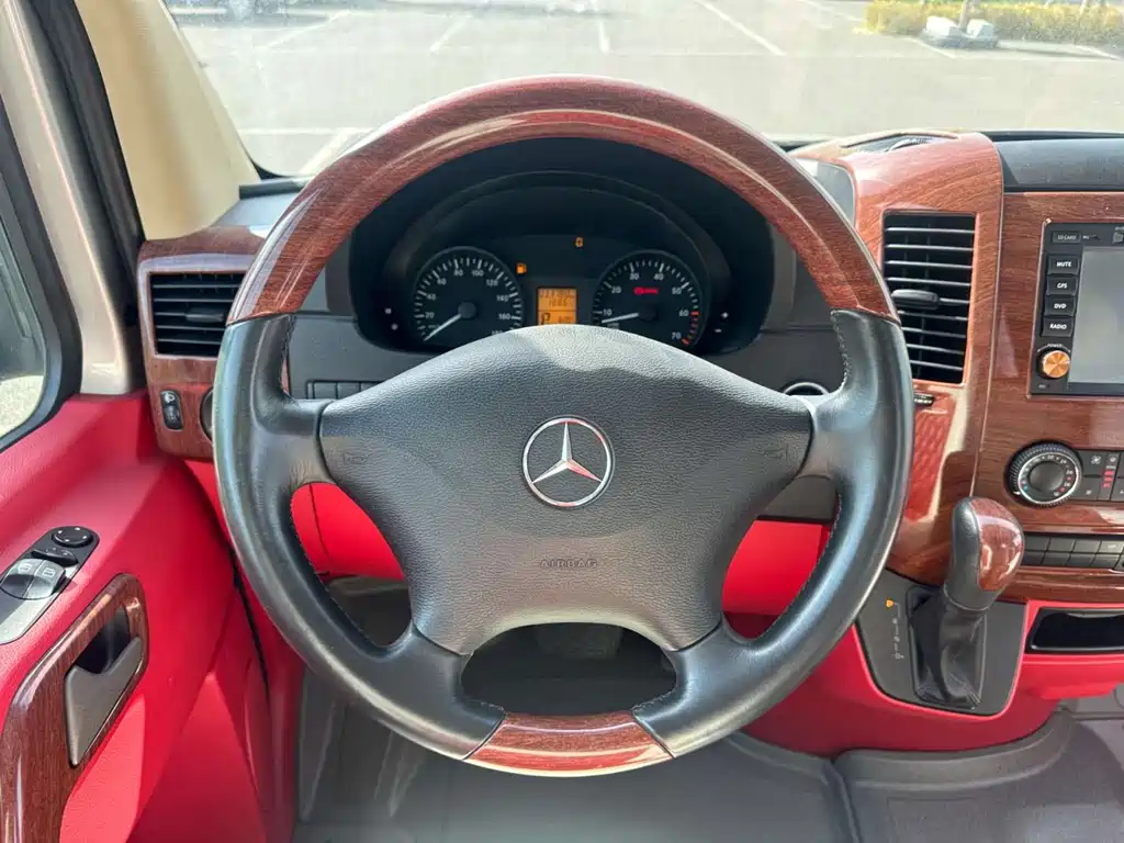 Mercedes-Benz Sprinter — миниатюра 14