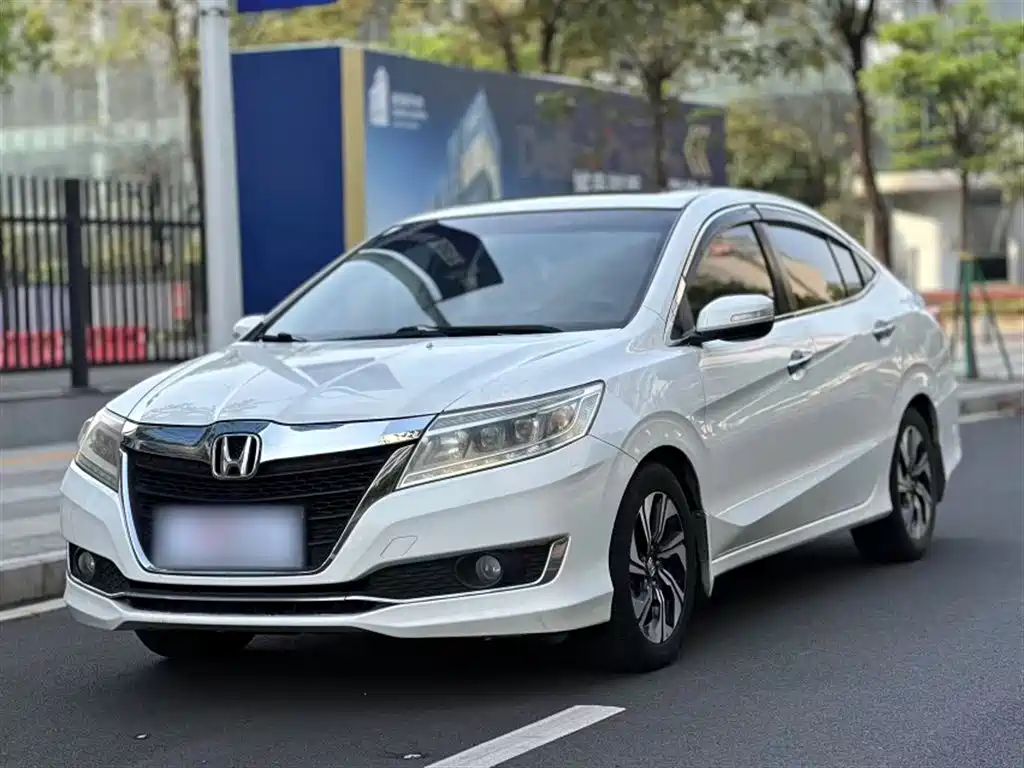 Honda Crider 2016