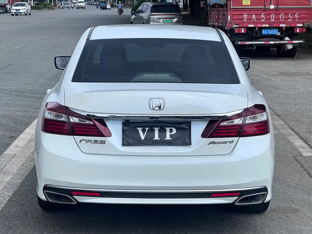 Honda Accord — миниатюра 5