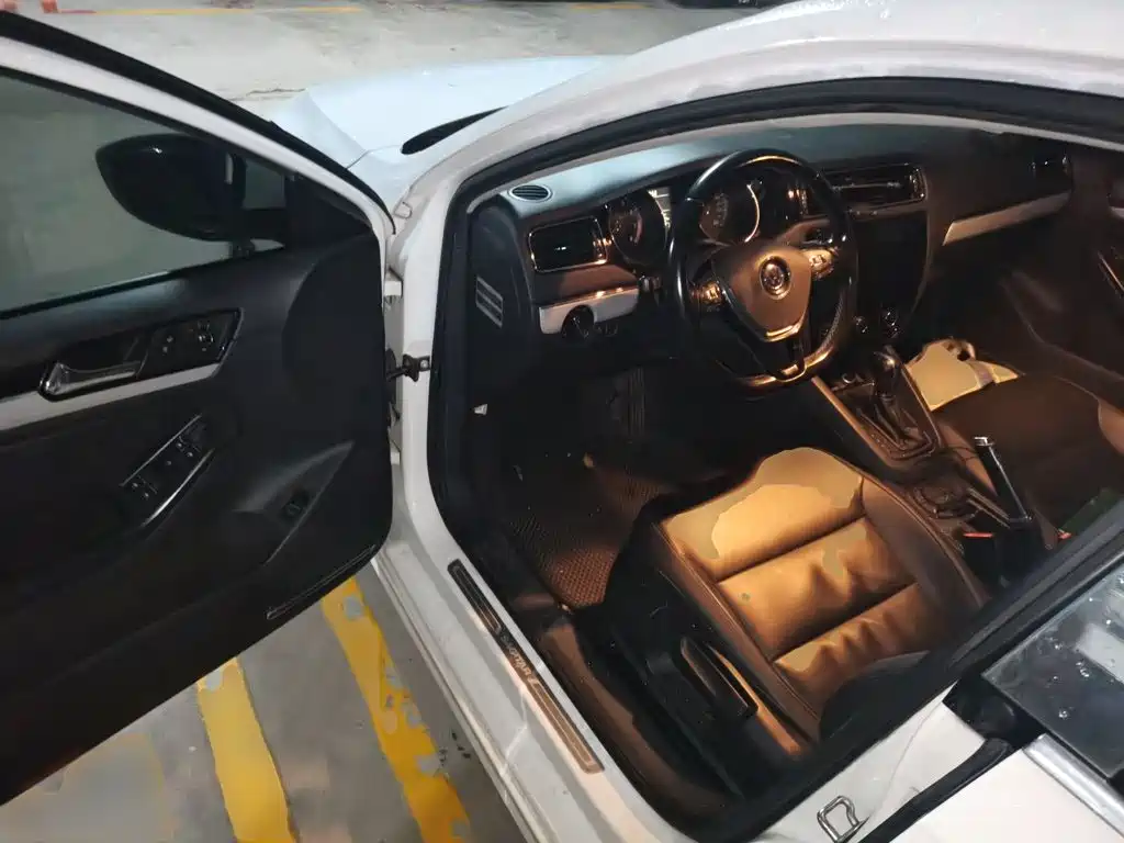 Volkswagen Sagitar — миниатюра 17