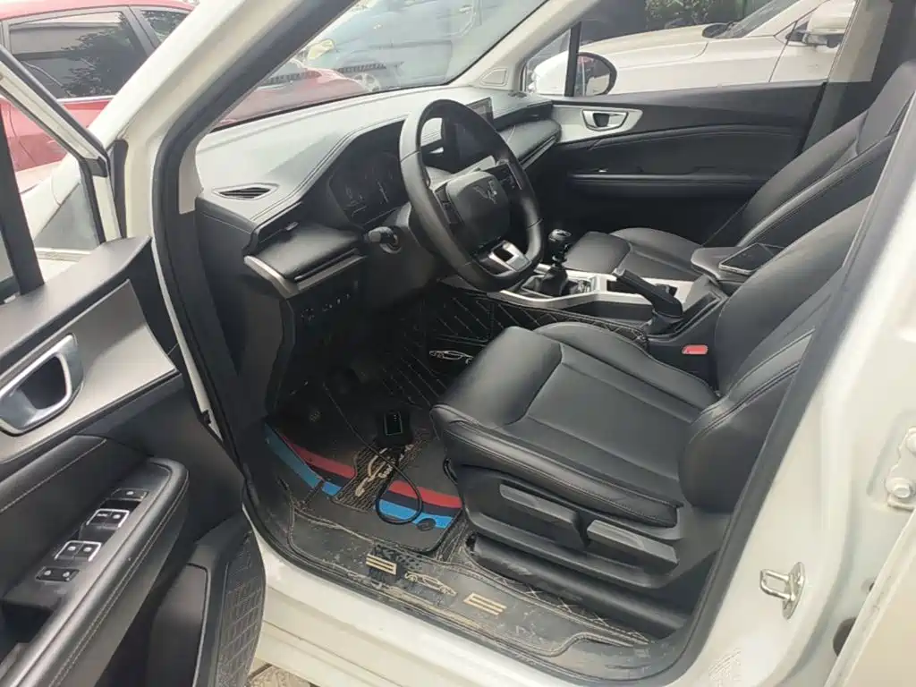 Wuling Jiachen — миниатюра 15