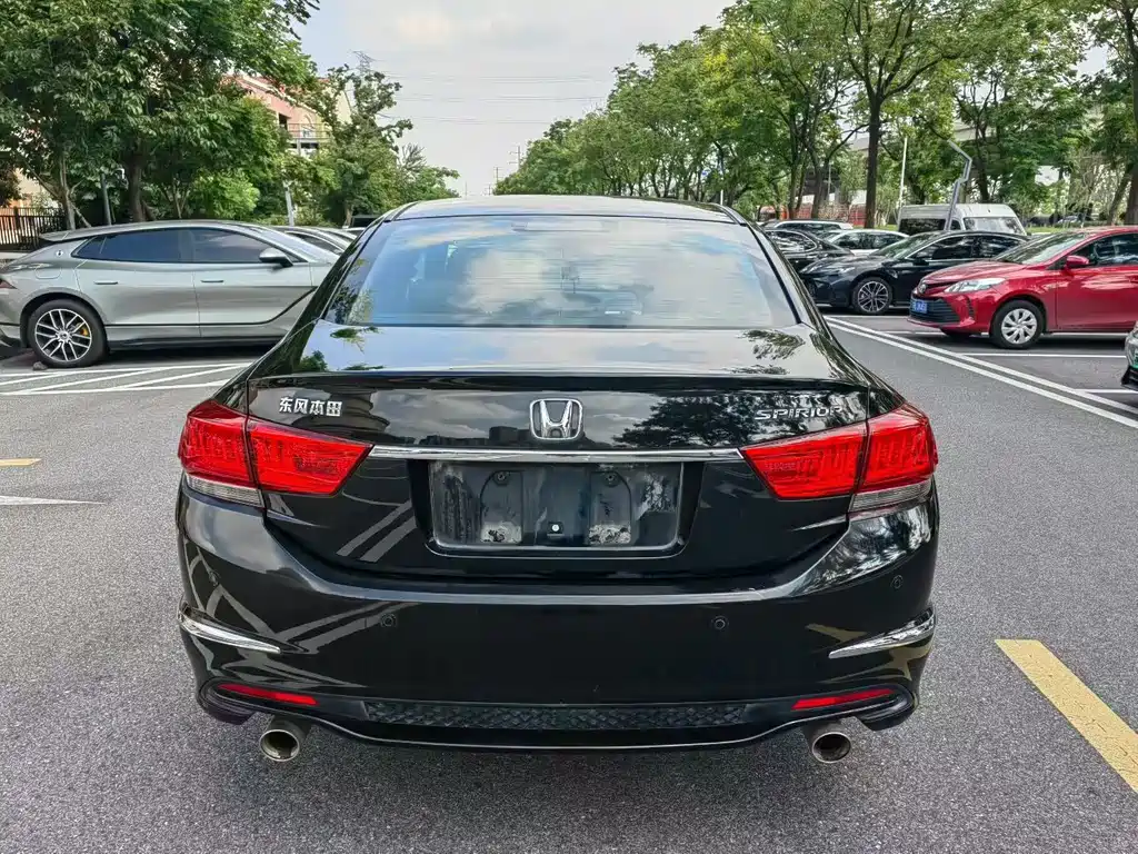 Honda Spirior — миниатюра 8