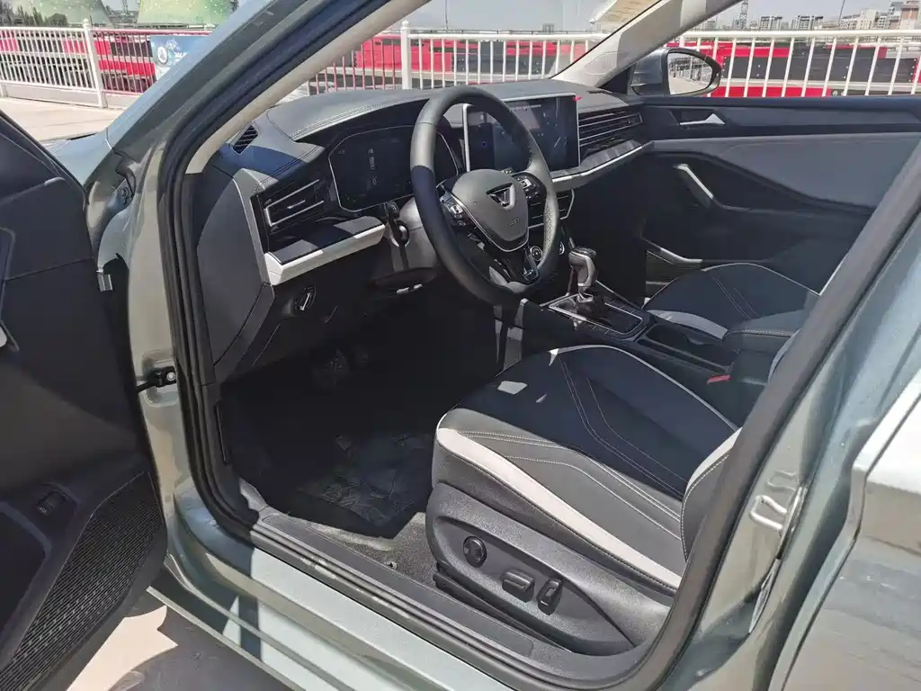 Jetta VA7 — миниатюра 7
