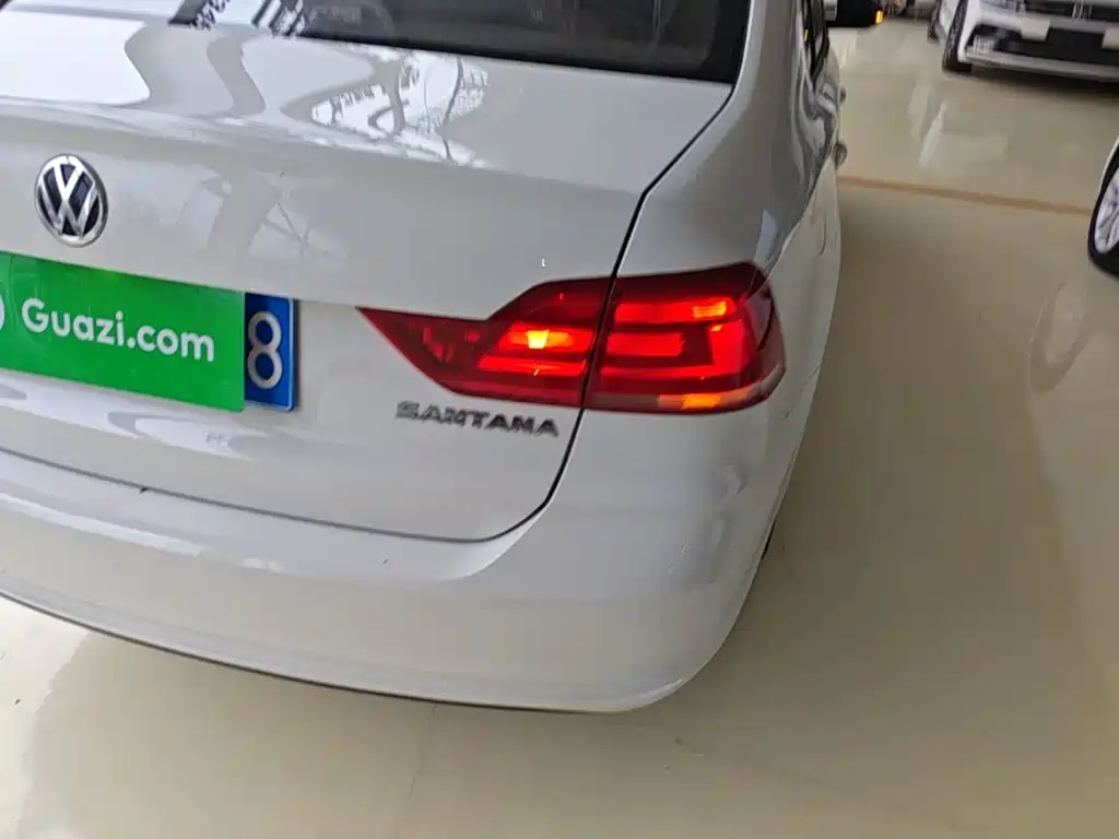 Volkswagen Santana — миниатюра 8