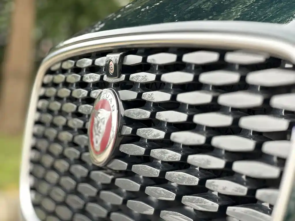 Jaguar XFL — миниатюра 10
