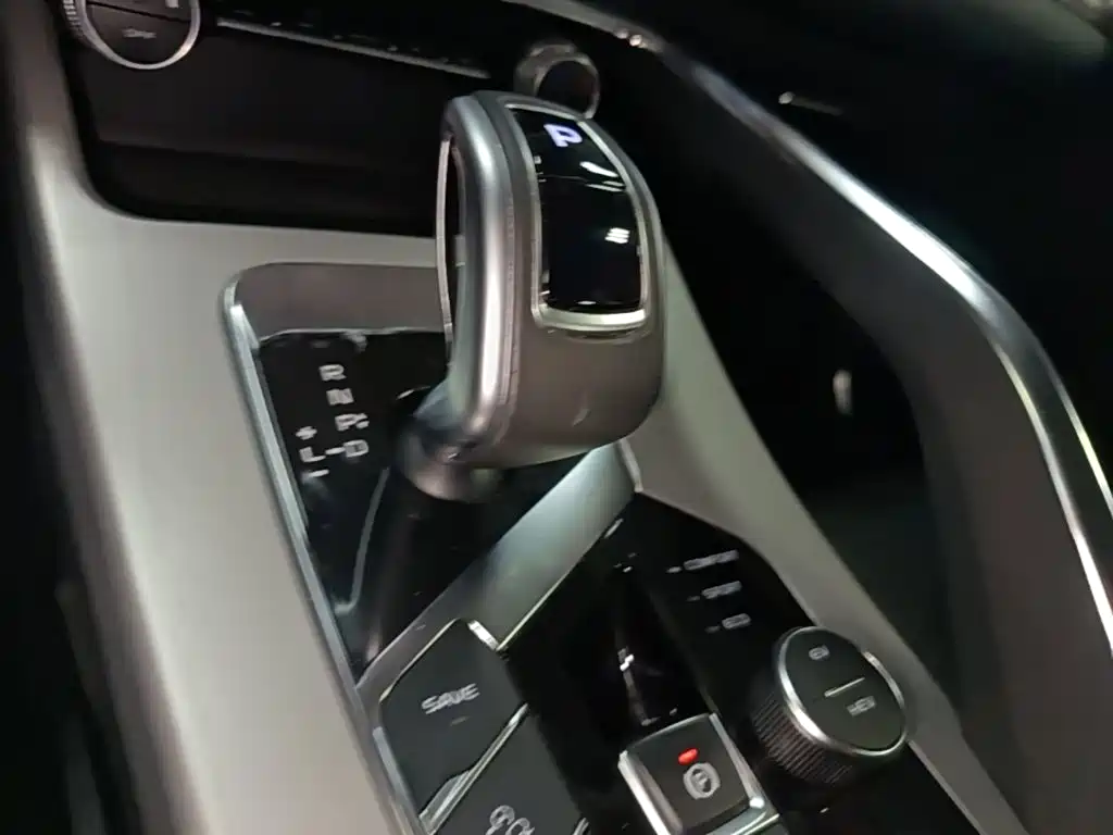 Geely Binyue NEV — миниатюра 14