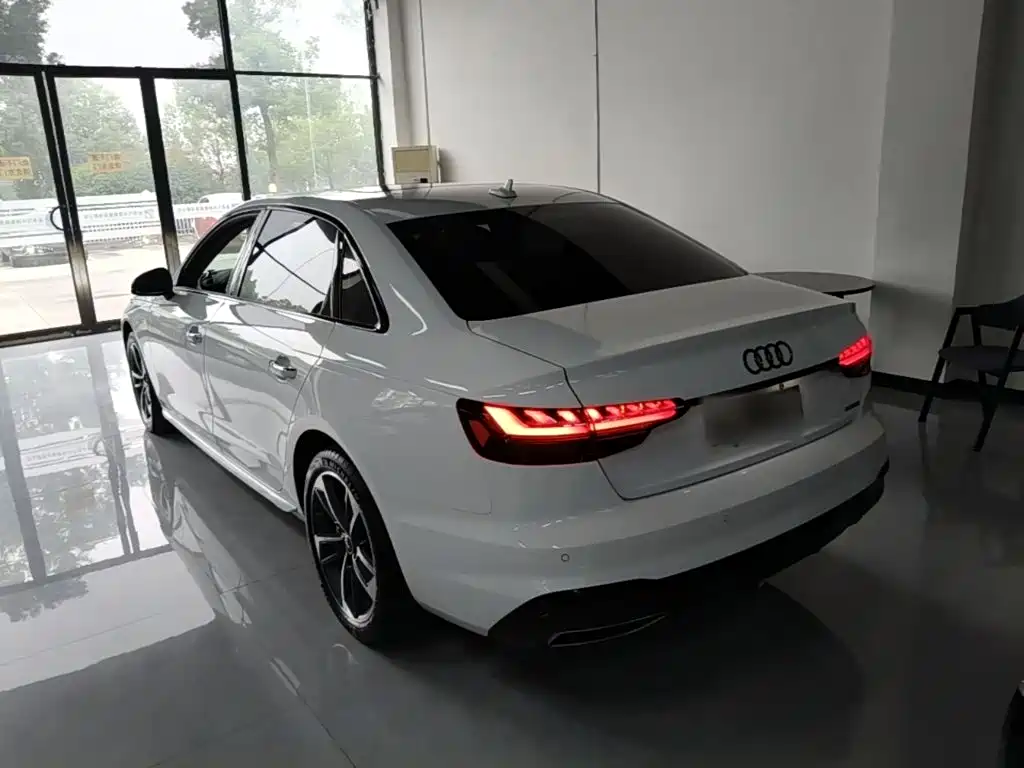 Audi A4L — миниатюра 5
