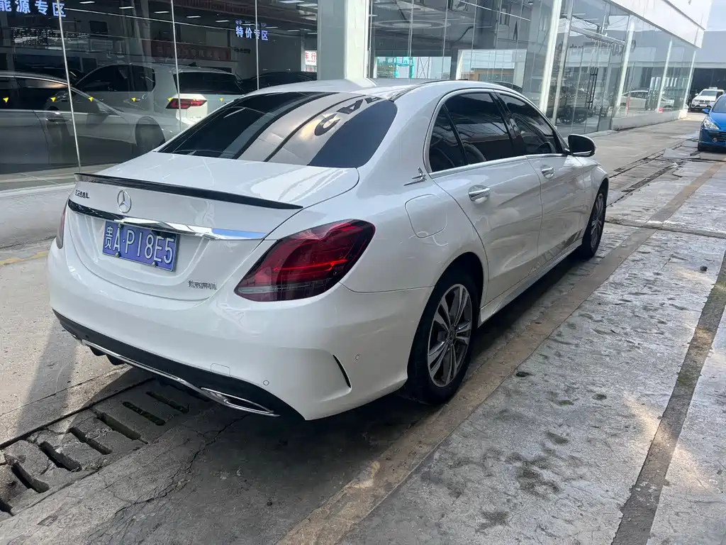 MERCEDES-BENZ C CLASS