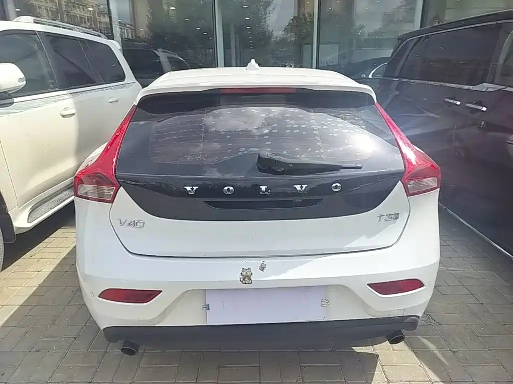 Volvo V40 — миниатюра 6