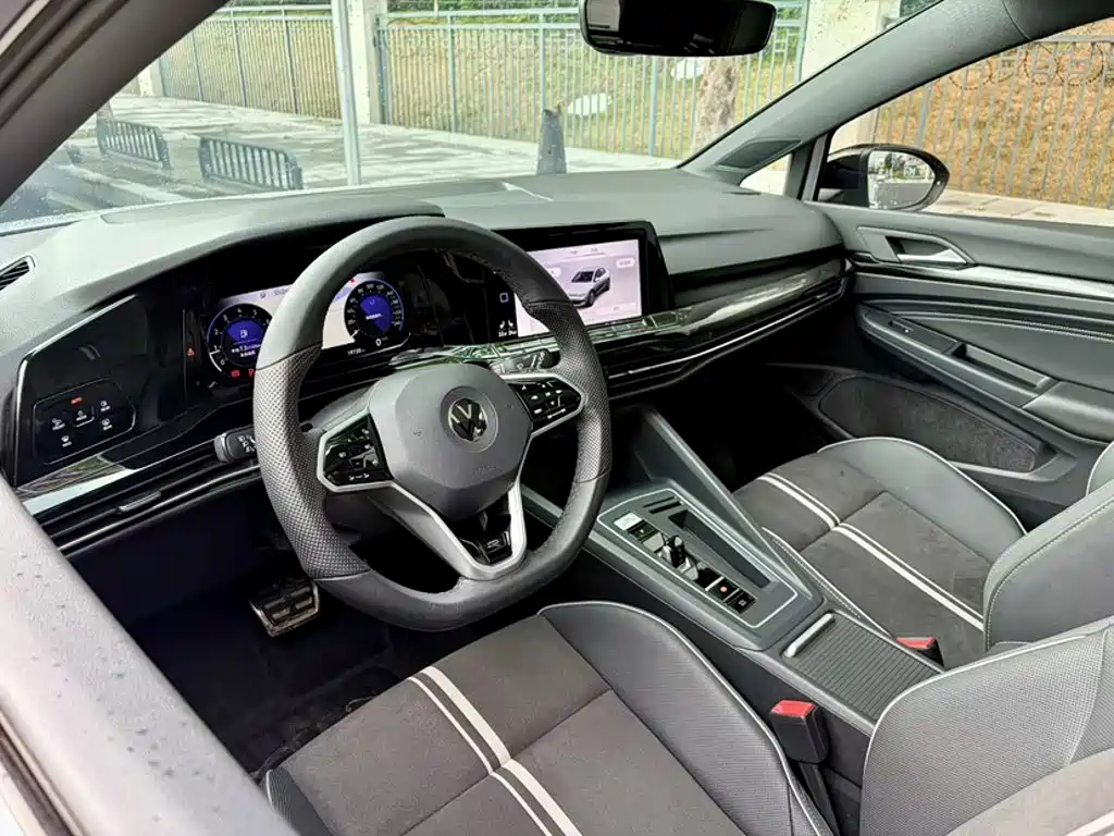 Volkswagen Golf — миниатюра 14
