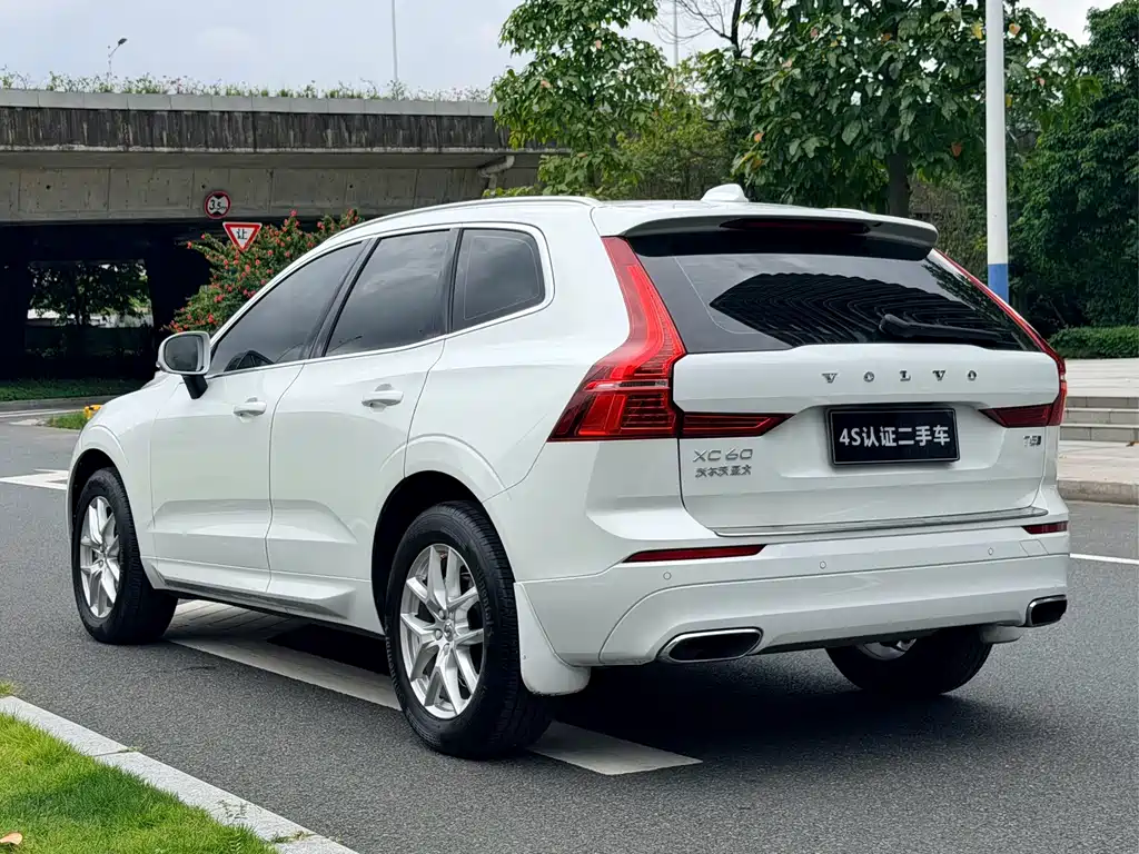 Volvo XC60 — миниатюра 4