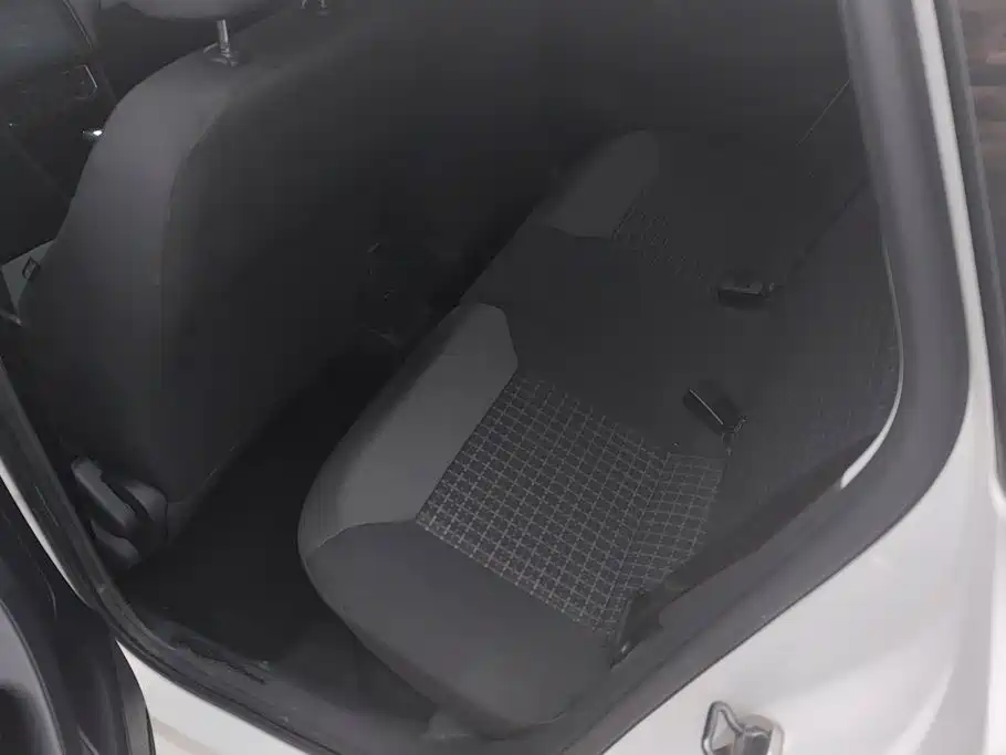 Volkswagen Polo — миниатюра 11