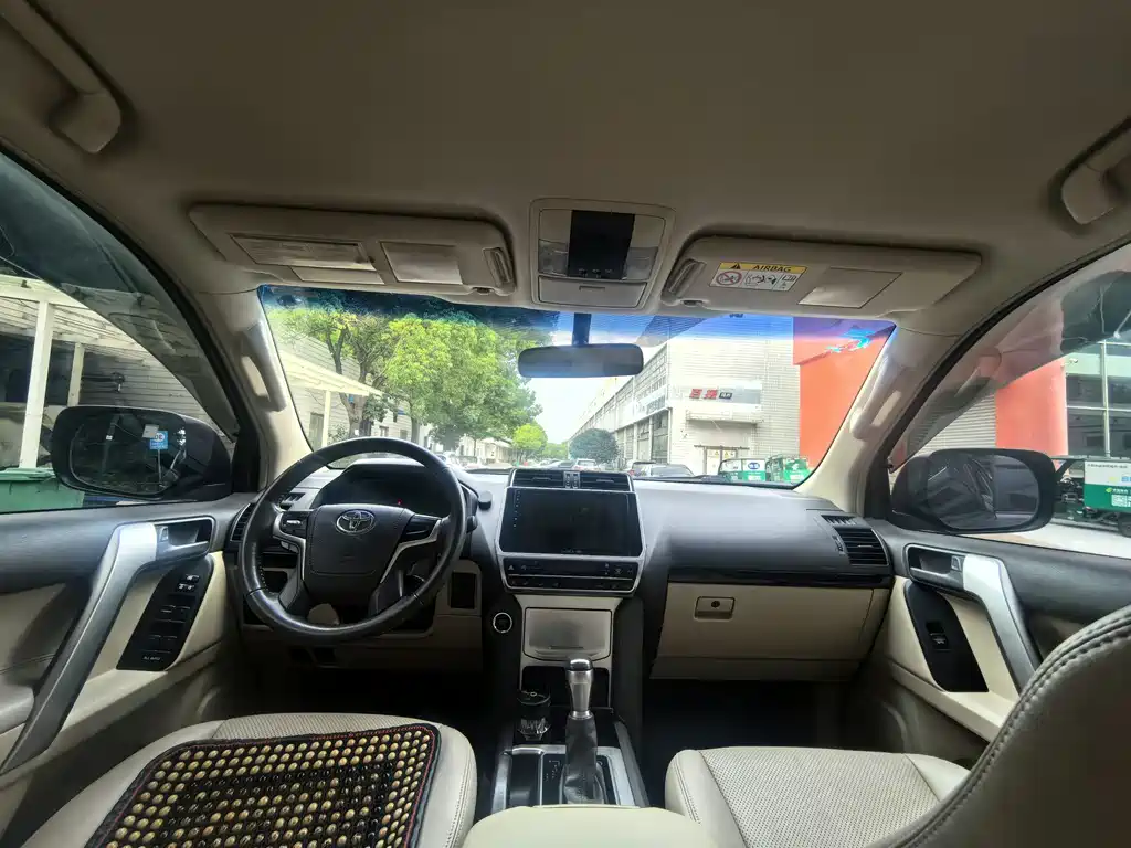 Toyota Prado (Import) — миниатюра 8
