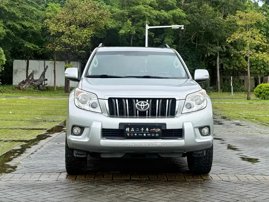 Toyota Land Cruiser Prado 2010 4.0L AT TX