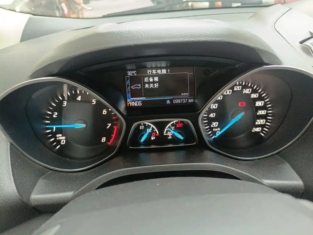 Ford Kuga — миниатюра 12