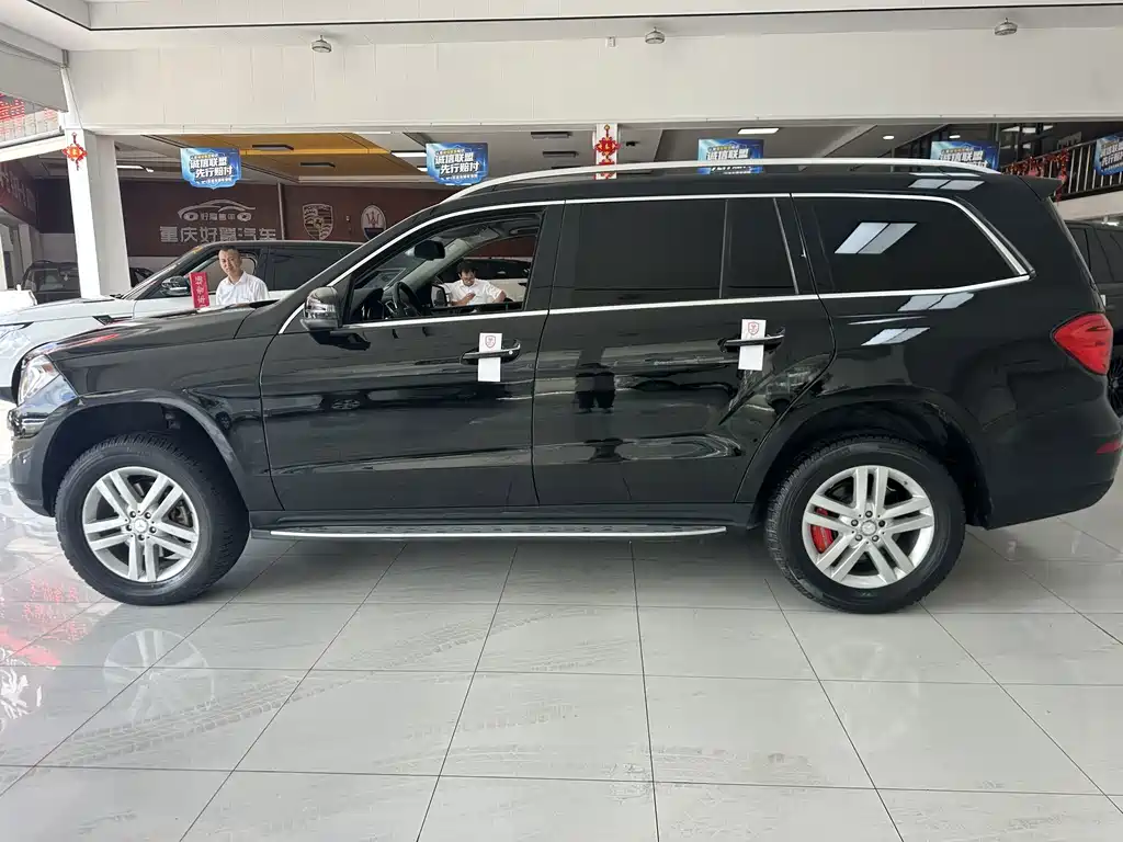 Mercedes-Benz GL-Class — миниатюра 32