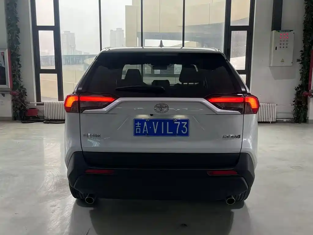 TOYOTA RAV4 RONGFANG