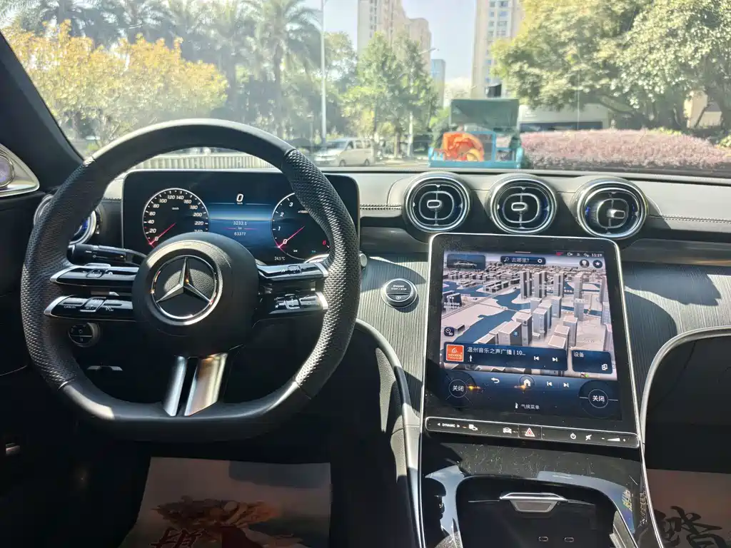 Mercedes-Benz C-Class — миниатюра 14