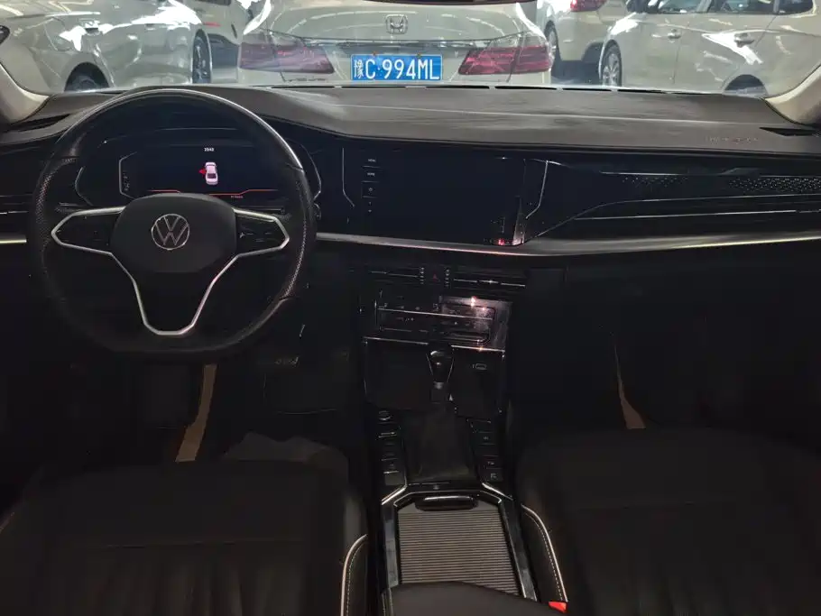 Volkswagen Passat — миниатюра 12