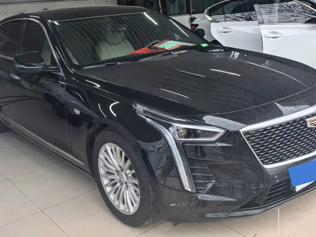 CADILLAC CT6