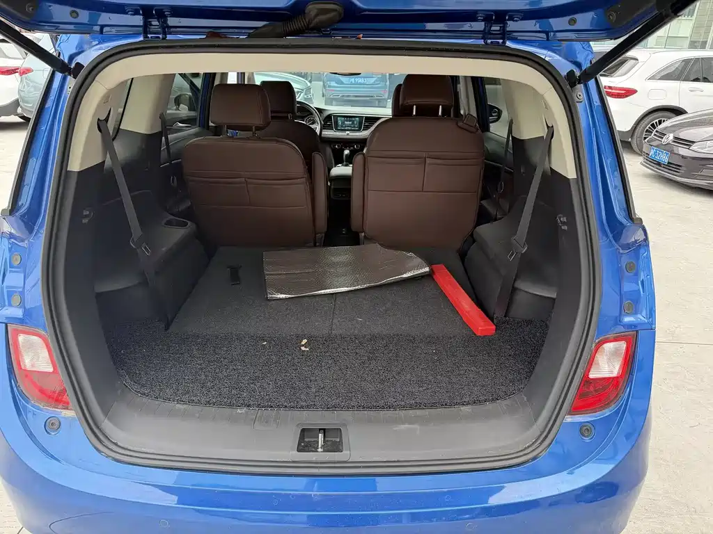Buick GL6 — миниатюра 3