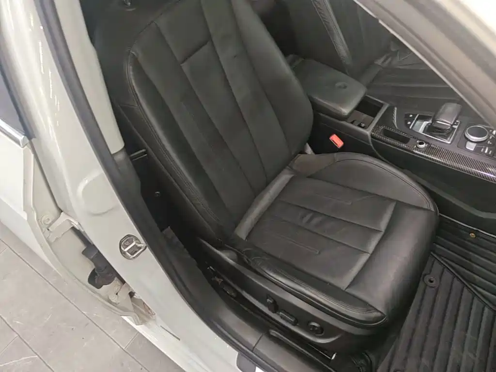 Audi A4L — миниатюра 25