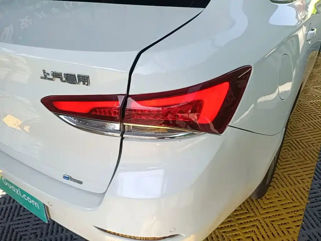 Buick Excelle — миниатюра 8