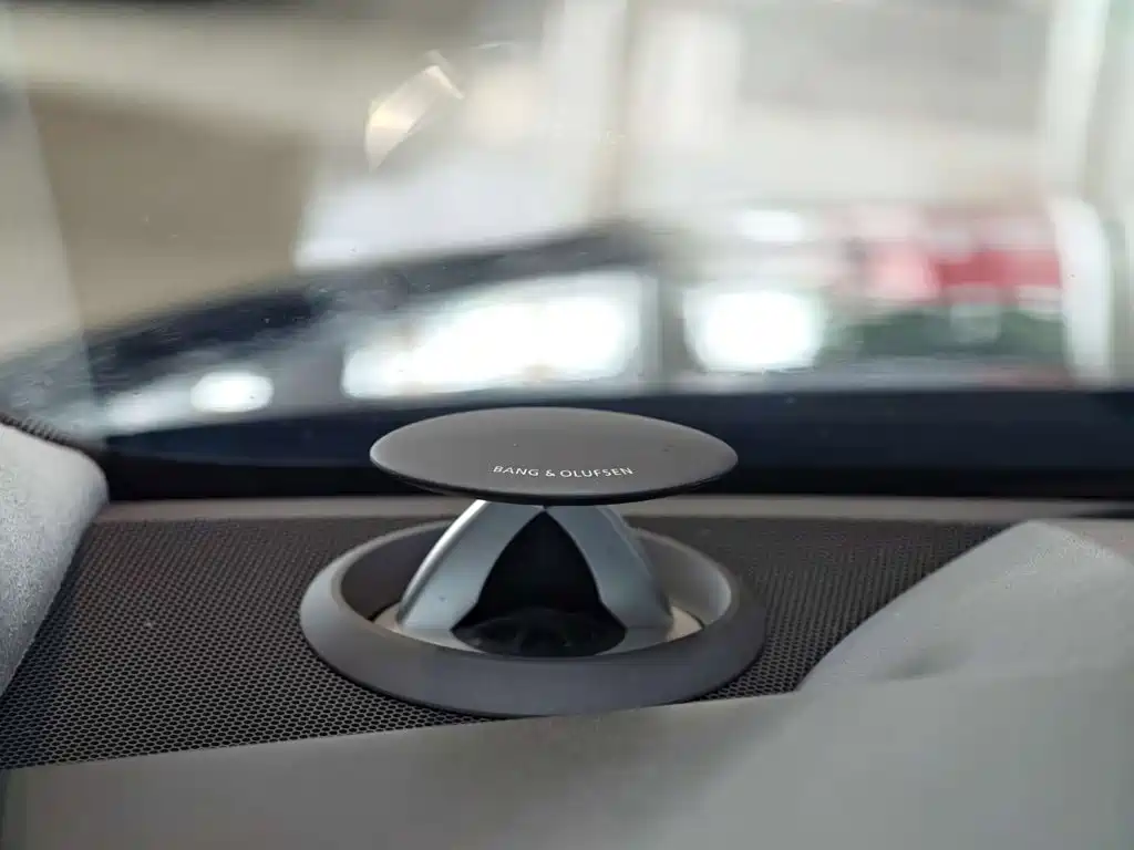 Audi A8 — миниатюра 12