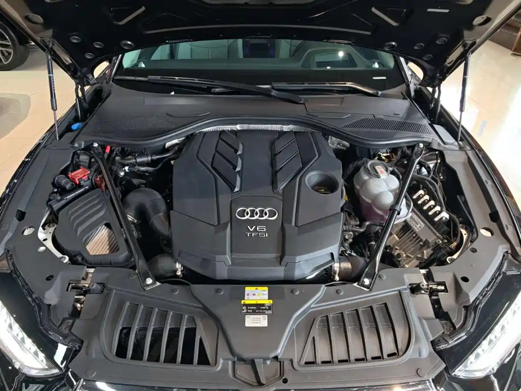 Audi A8 — миниатюра 10