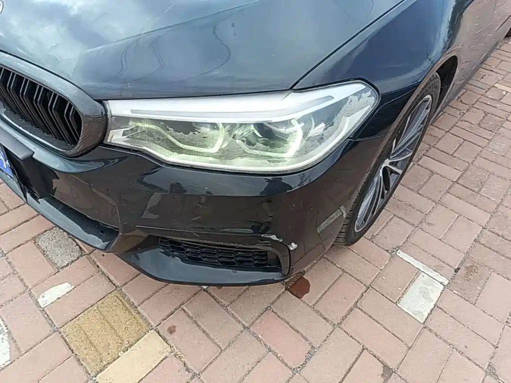 BMW 5 Series — миниатюра 24