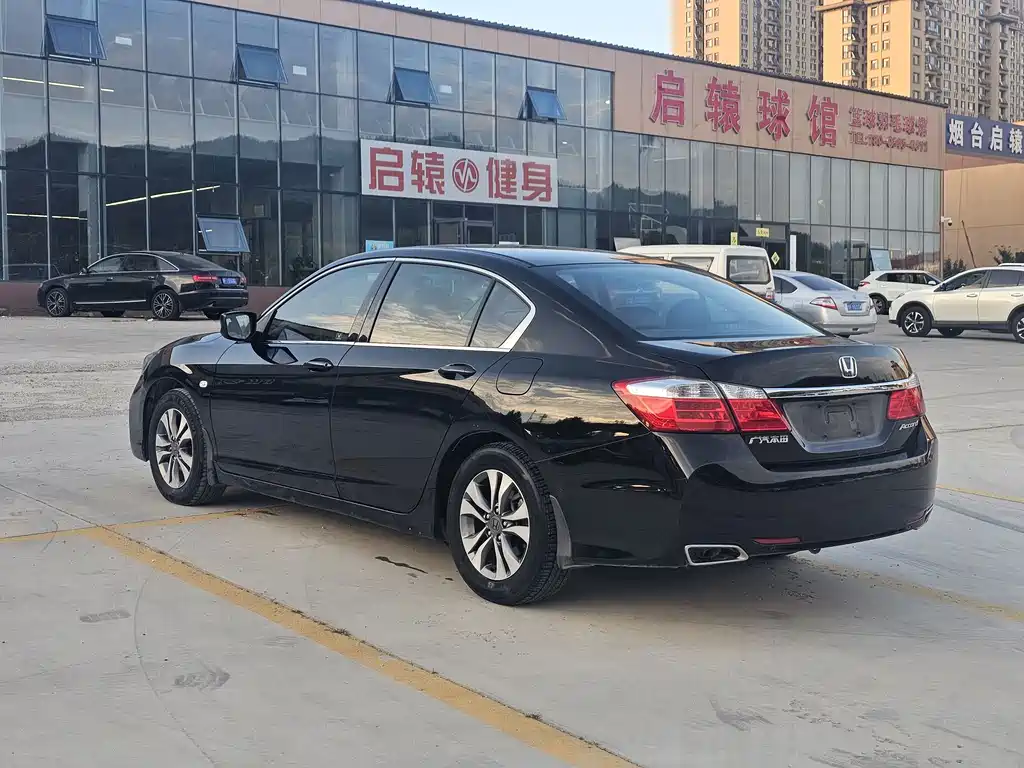 Honda Accord — миниатюра 4
