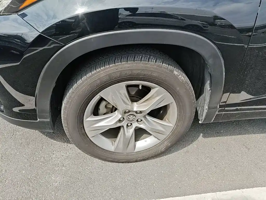 Toyota Highlander — миниатюра 23