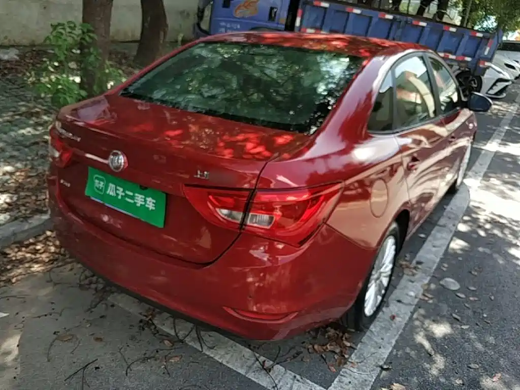 Buick Excelle — миниатюра 7