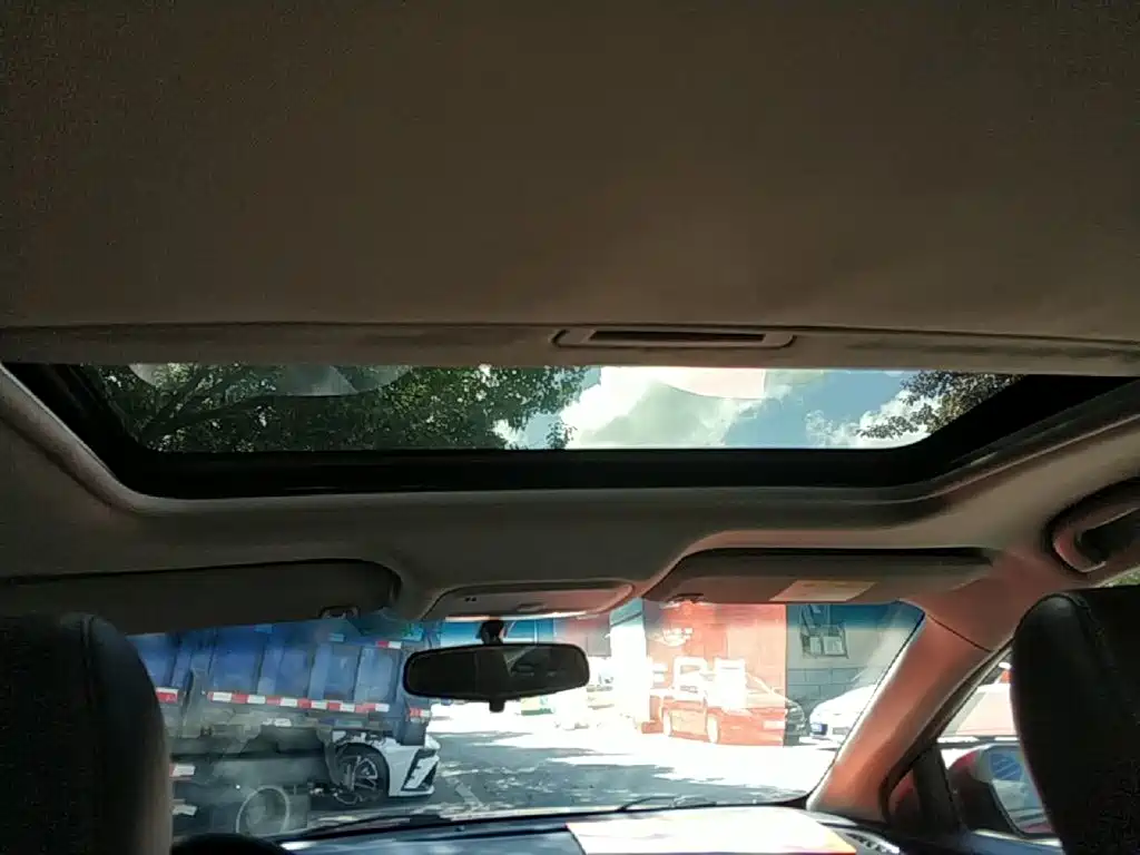 Buick Excelle — миниатюра 18