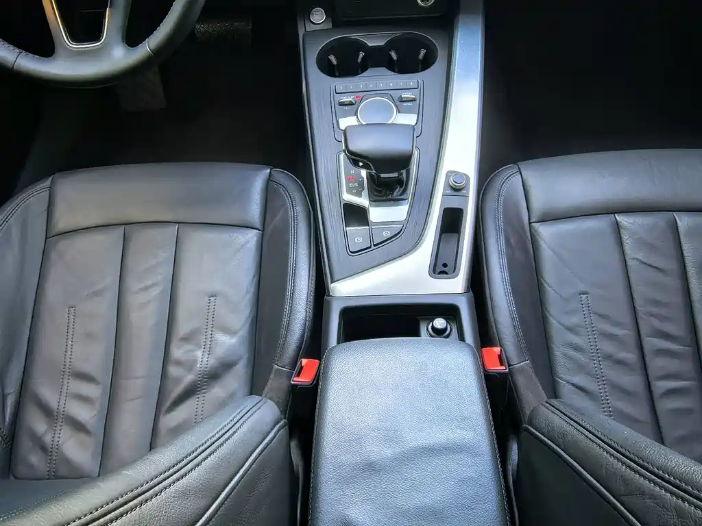 Audi A4L — миниатюра 6