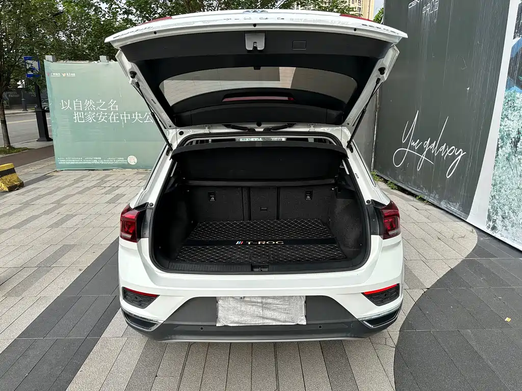 Volkswagen T-Roc — миниатюра 13