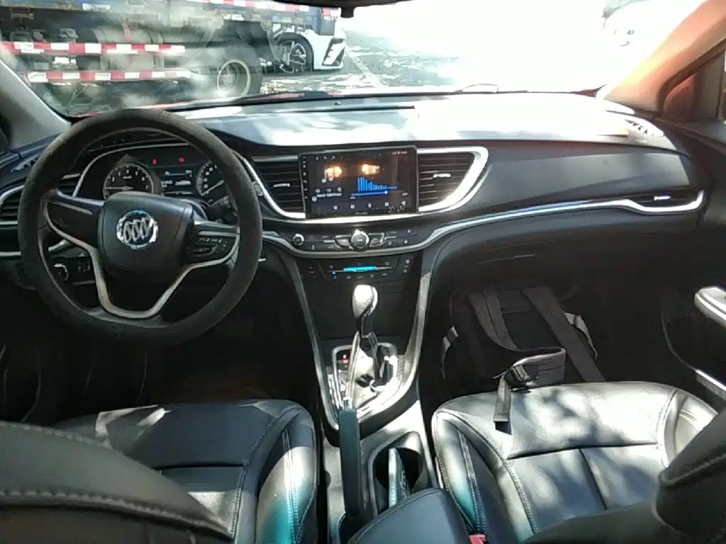 Buick Excelle — миниатюра 10