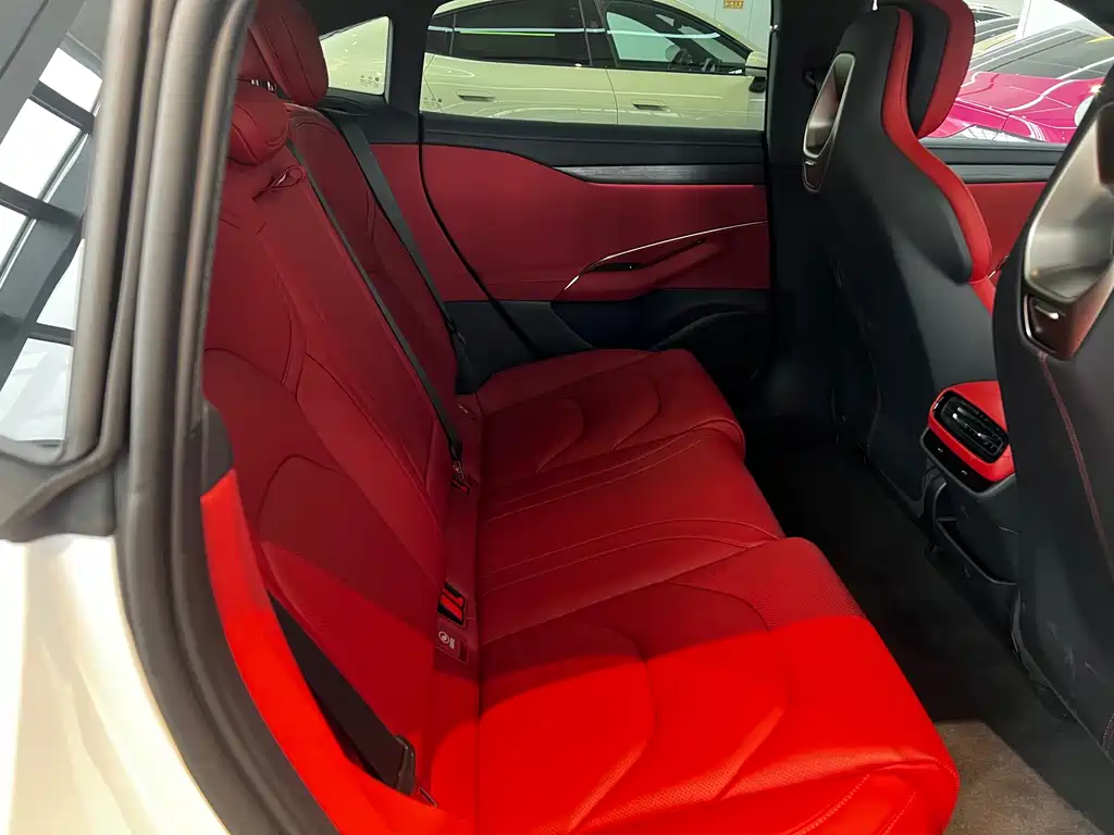 XIAOMI CAR XIAOMI SU7