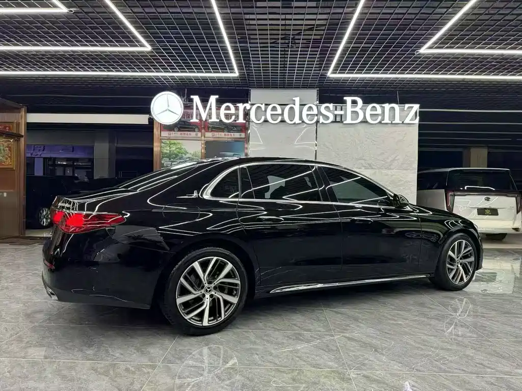 Mercedes-Benz E-Class E 2024 E 300 L Fashion