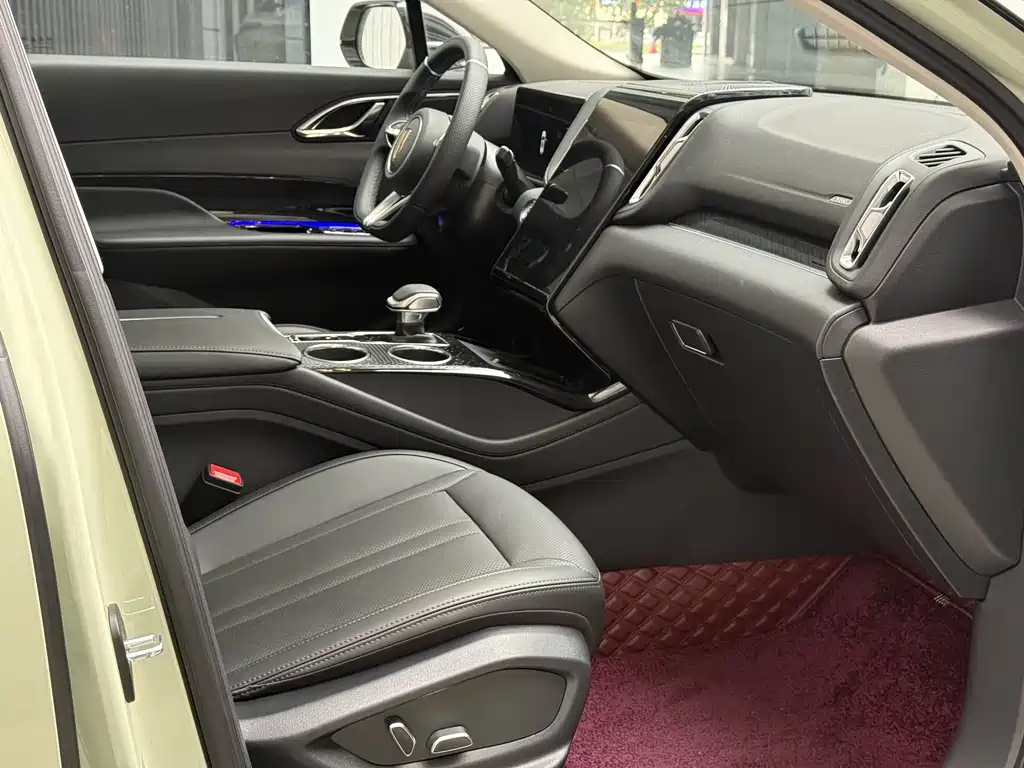 Hongqi HONGQI HS3 PHEV