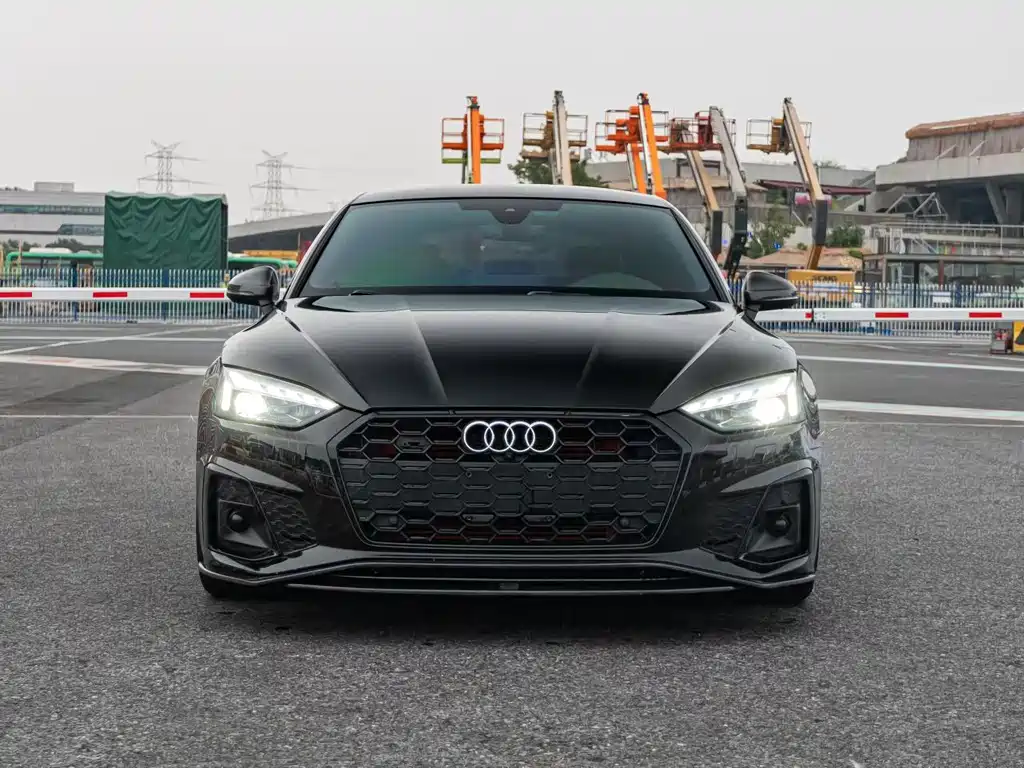 Audi S5