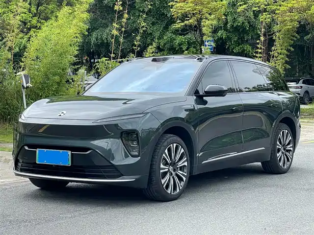 2023 Nio ES8