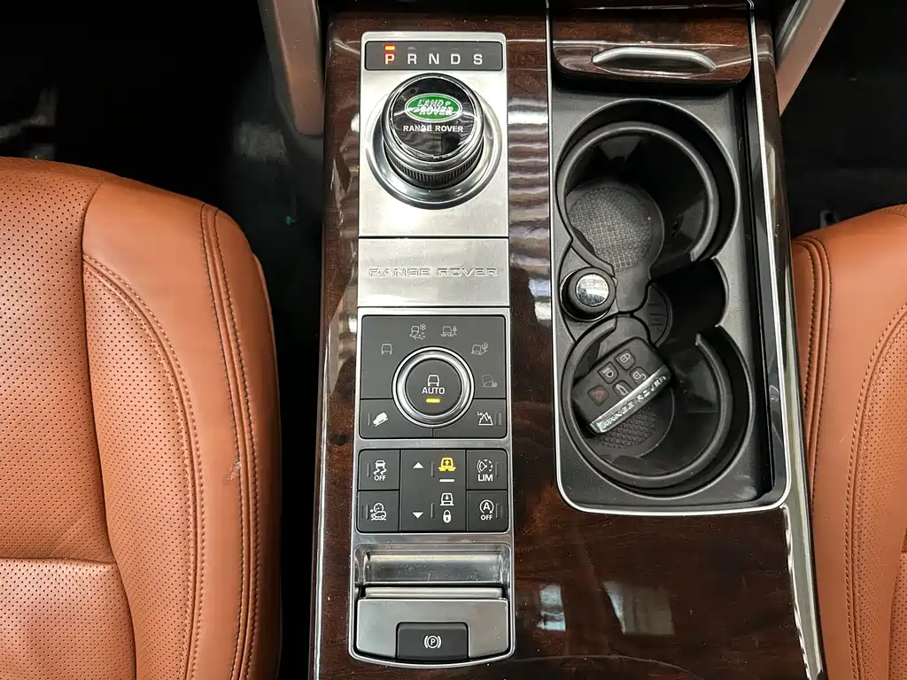 LAND ROVER RANGE ROVER