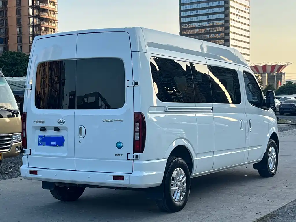 MAXUS V80 — миниатюра 4