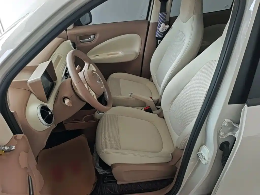 Wuling MINIEV — миниатюра 15