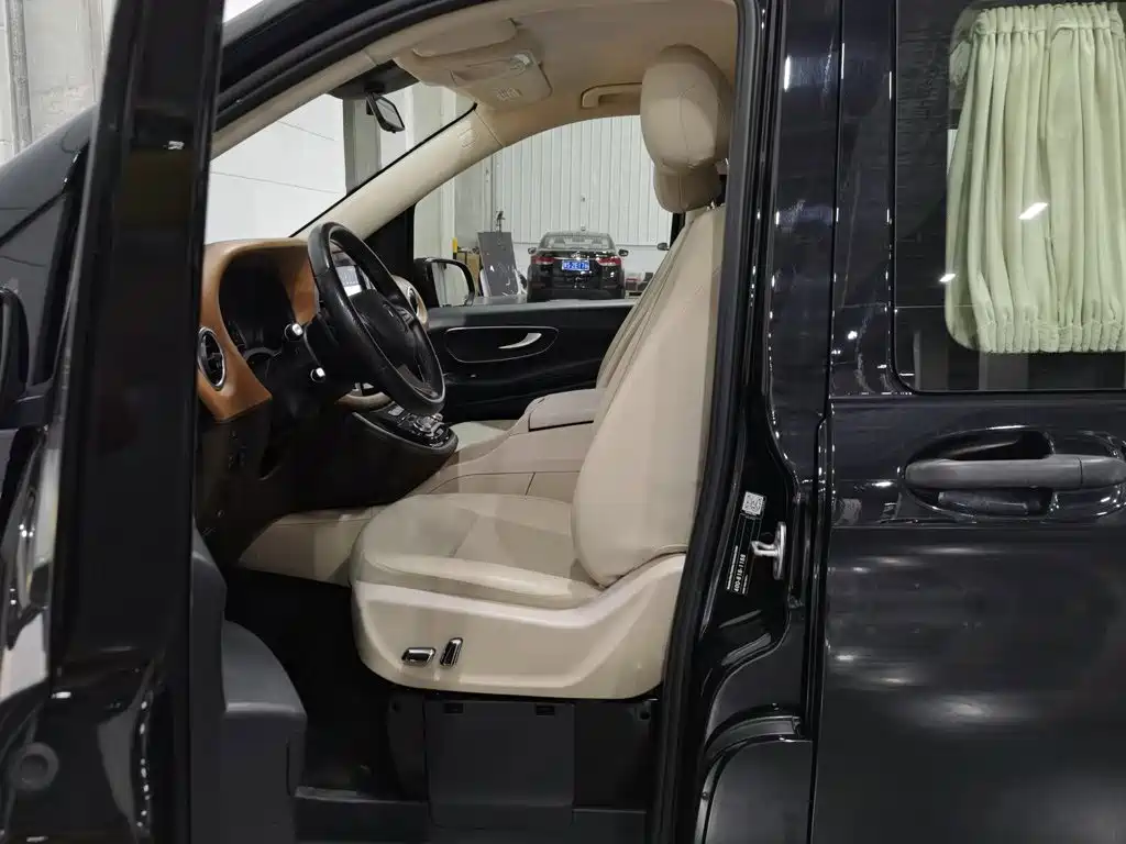 Mercedes-Benz Vito — миниатюра 10