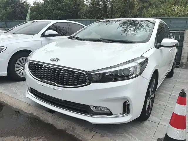 KIA  K3 2018