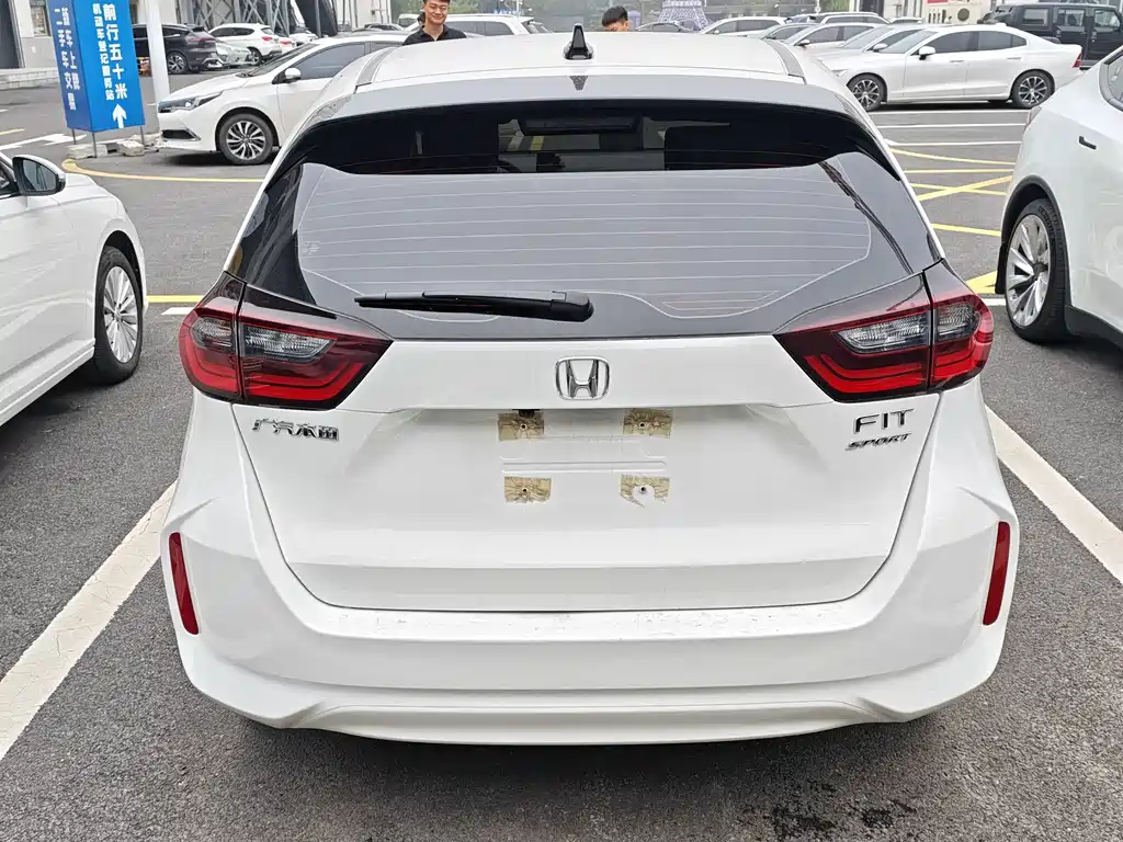 Honda Fit — миниатюра 5