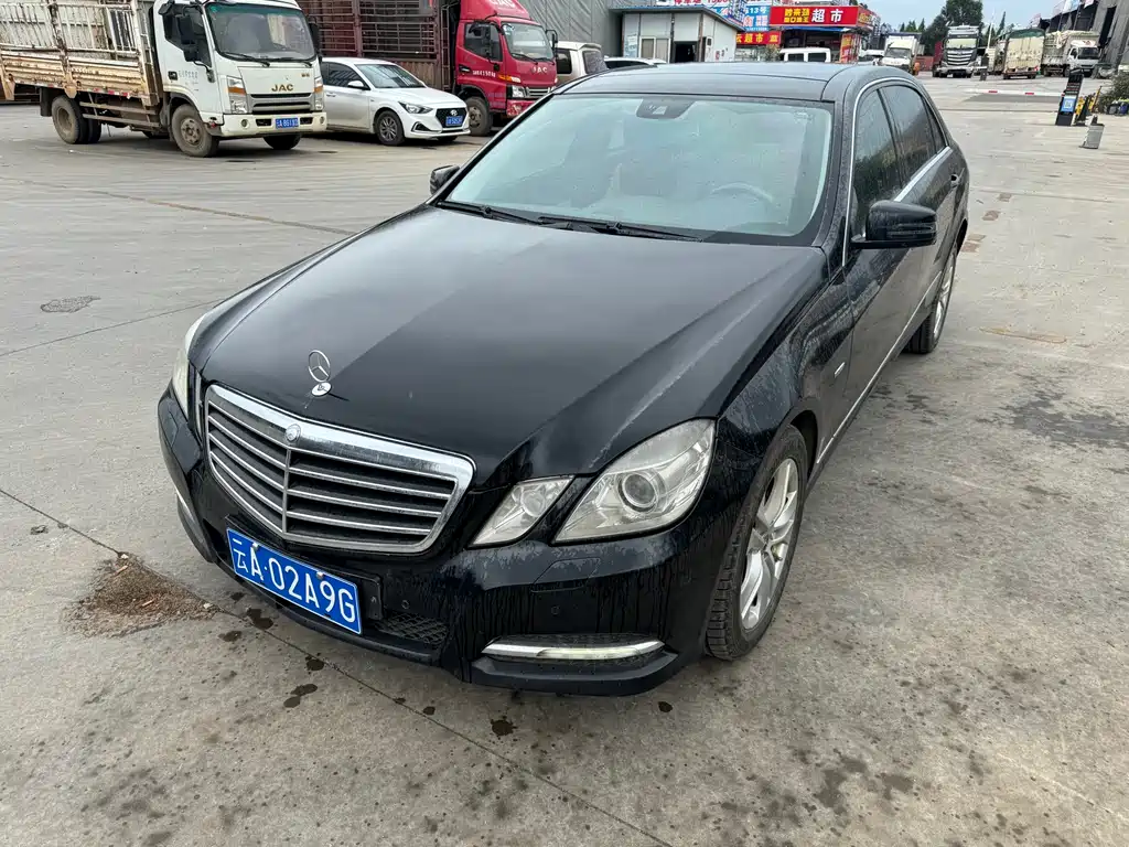 Mercedes-Benz E-Class 2011