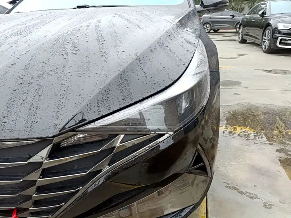 Hyundai Elantra — миниатюра 24